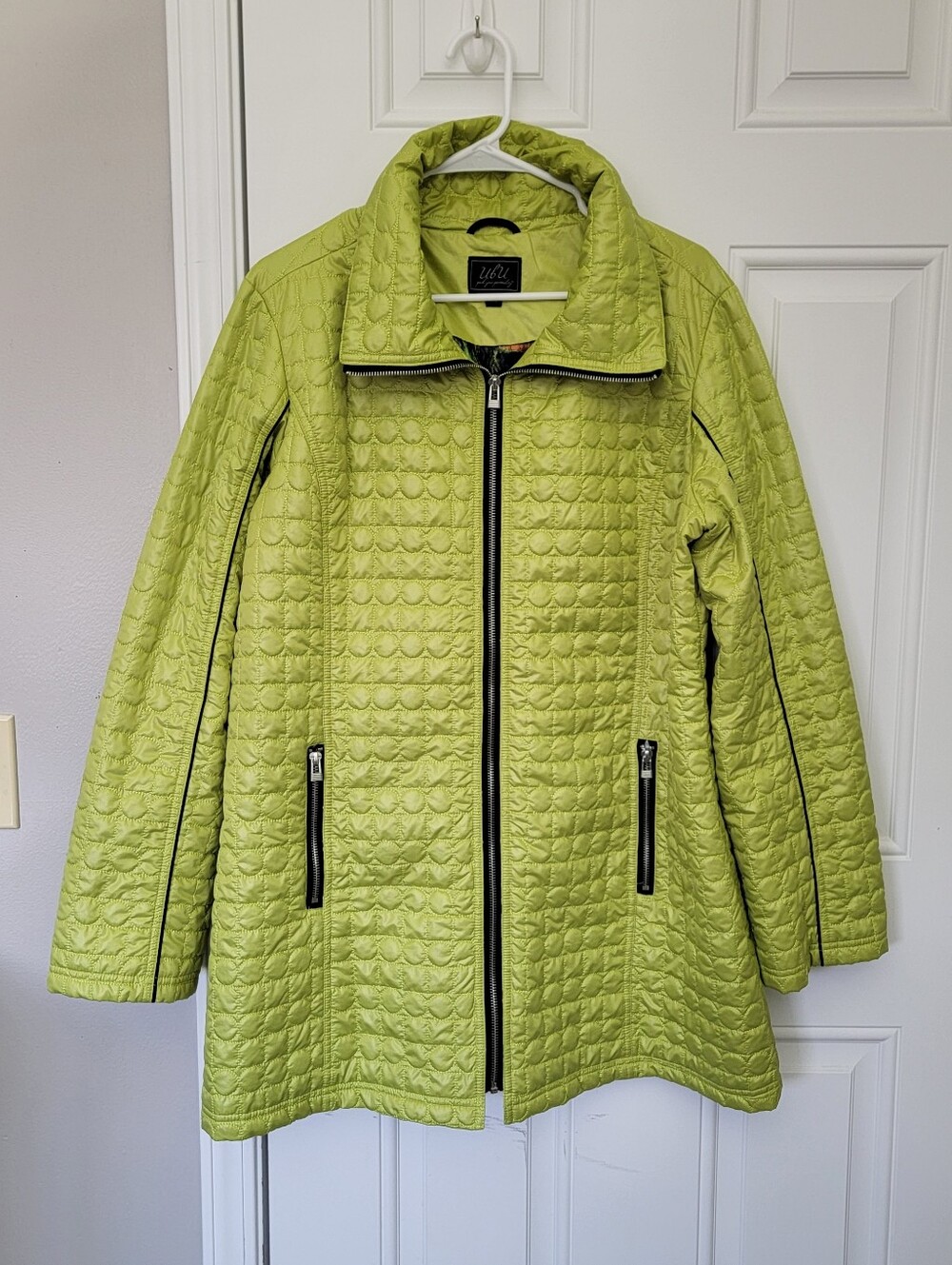UBU Quilted Puffer Full Zip Jacket Bright Lime Green Travel Colorful Pockets XL
